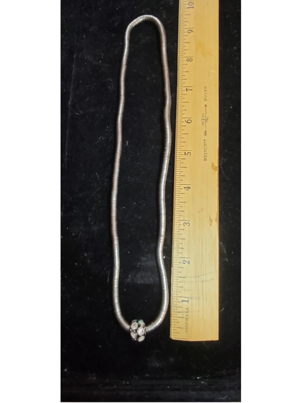 Flexible Coil Necklace / Bendable Memory Wire Choker Silver Tone Modernist Neckl